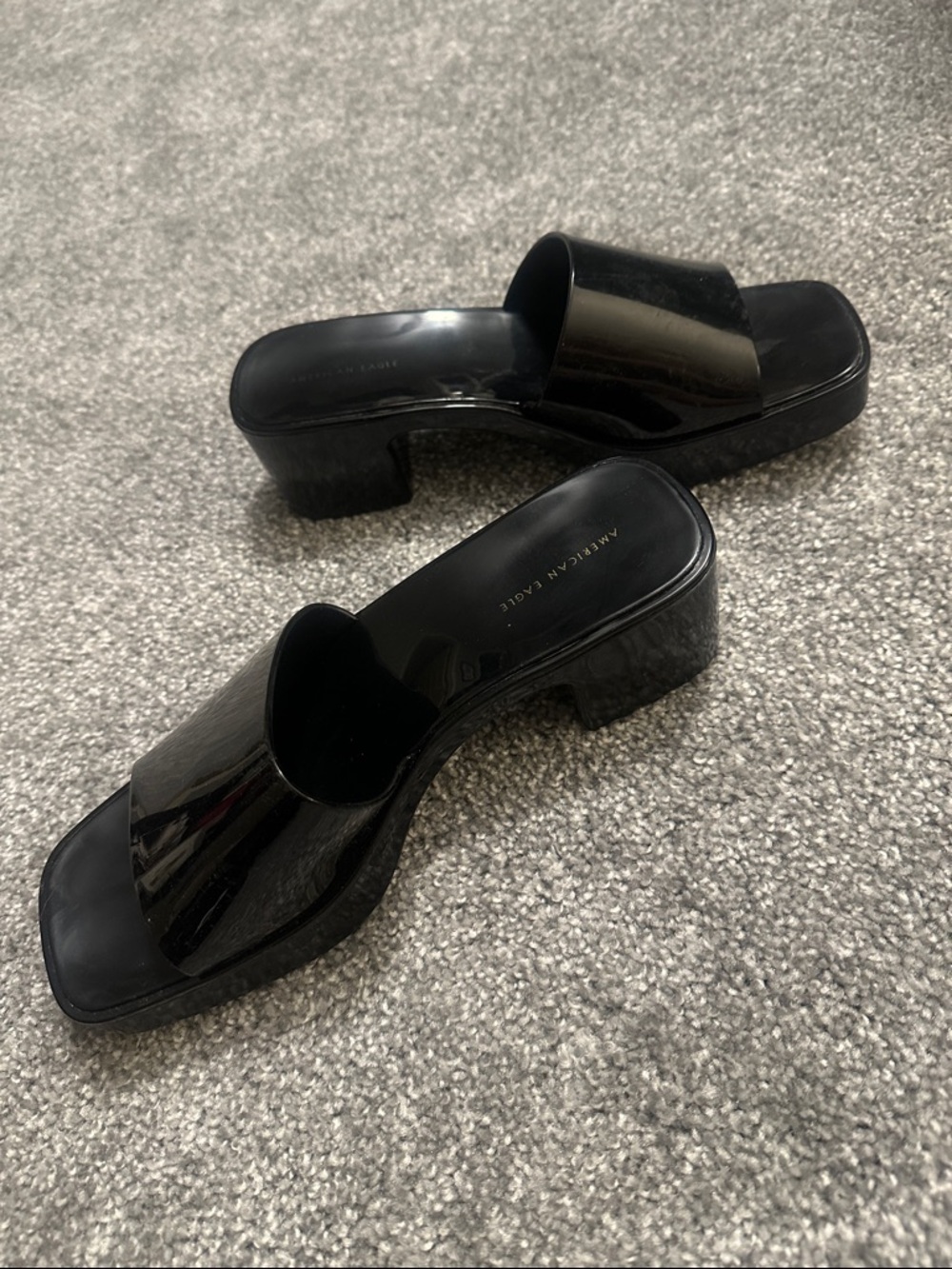 American Eagle Outfitters Black Patent Slide Heeled Mules - Picture 2 of 3